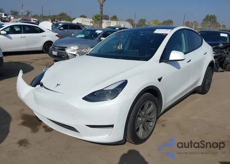 2024 Tesla Model Y Long Range Dual Motor All-Wheel Drive/Rwd из США, поврежденный, VIN 7SAYGDED5RF111095